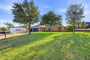 5240 Hill Ridge Dr, Fort Worth, TX 76135 - Photo 1