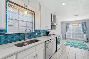 5240 Hill Ridge Dr, Fort Worth, TX 76135 - Photo 6