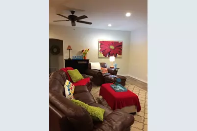 907 Clearview Street, Krum, TX 76249 - Photo 2