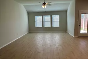 2009 Sesaro Dr, Aubrey, TX 76227 - Photo 6