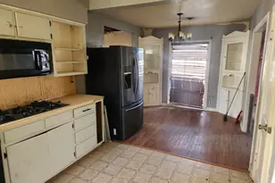 523 Richardson St, Jacksboro, TX 76458 - Photo 10