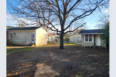 523 Richardson Street, Jacksboro, TX 76458 - Photo 16