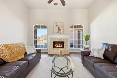 1524 Desert Hills Drive, Fort Worth, TX 76052 - Photo 8