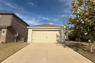 14065 Haggerston Dr, Pilot Point, TX 76258 - Photo 2