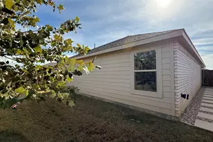 14065 Haggerston Dr, Pilot Point, TX 76258 - Photo 20