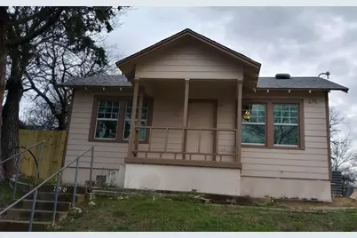 1208 E Magnolia Avenue, Fort Worth, TX 76104 - Photo 1
