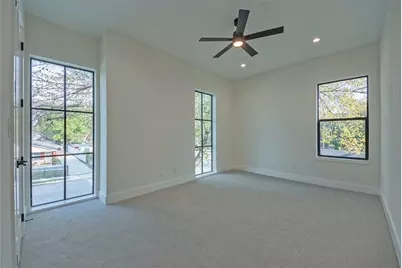 519 Mount Auburn Avenue, Dallas, TX 75223 - Photo 22