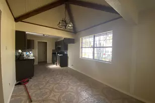 724 N Elm St, Lancaster, TX 75146 - Photo 12