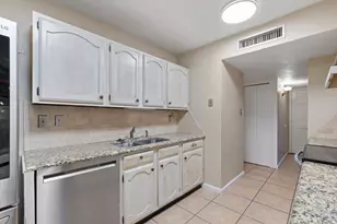 5588 Squires Dr, The Colony, TX 75056 - Photo 14