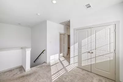 699 Vista Oaks Road, Lewisville, TX 75067 - Photo 20