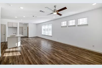 699 Vista Oaks Road, Lewisville, TX 75067 - Photo 8