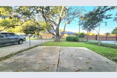 1911 Greenhaven Drive, Richardson, TX 75080 - Photo 34