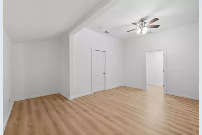 728 S Elm Street, Sherman, TX 75090 - Photo 8