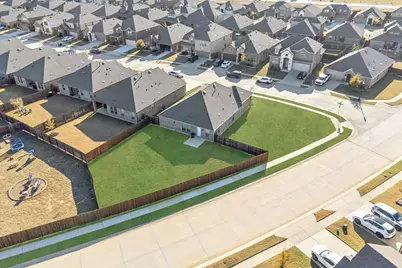 3260 Hunters Glen Drive, Aubrey, TX 76227 - Photo 28