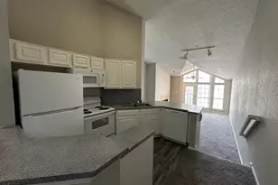 9823 Summerwood Circle, Dallas, TX 75243 - Photo 8