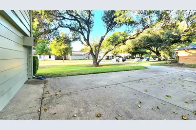 1911 Greenhaven Drive, Richardson, TX 75080 - Photo 38