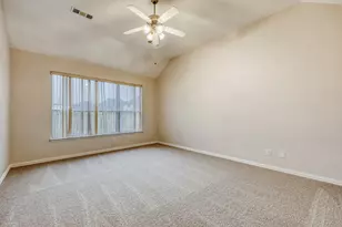 5747 Appalossa Dr, Grand Prairie, TX 75052 - Photo 20