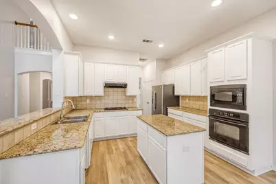 5747 Appalossa Drive, Grand Prairie, TX 75052 - Photo 10