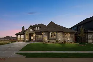 1010 Stonehaven Dr, Justin, TX 76247 - Photo 2