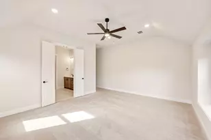 1010 Stonehaven Dr, Justin, TX 76247 - Photo 20