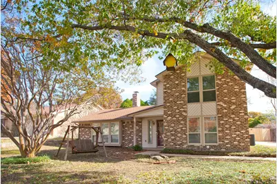 10029 Westpark Drive, Benbrook, TX 76126 - Photo 2