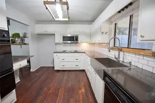 10029 Westpark Dr, Benbrook, TX 76126 - Photo 12