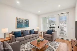 2016 S Ervay St, Dallas, TX 75215 - Photo 8