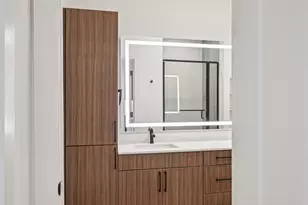 2016 S Ervay St, Dallas, TX 75215 - Photo 16