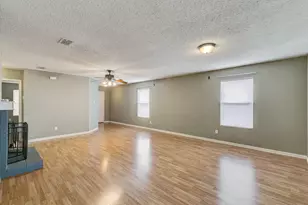 9208 Glen Falls Ln, Denton, TX 76210 - Photo 4