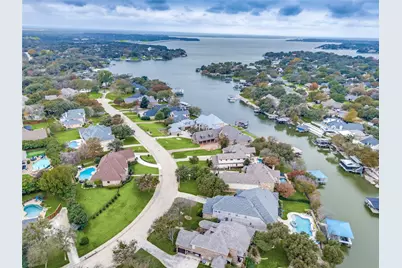 8533 Waterfront Court, Fort Worth, TX 76179 - Photo 2