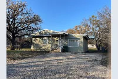 300 NW 13th Street, Mineral Wells, TX 76067 - Photo 1