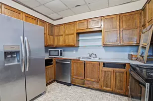419-423 E Henderson St, Cleburne, TX 76031 - Photo 10