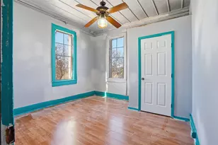 419-423 E Henderson St, Cleburne, TX 76031 - Photo 18