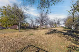 1112 W Baker St, Brownwood, TX 76801 - Photo 28