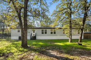 109 Summers Cir, Azle, TX 76020 - Photo 2