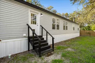 109 Summers Cir, Azle, TX 76020 - Photo 32