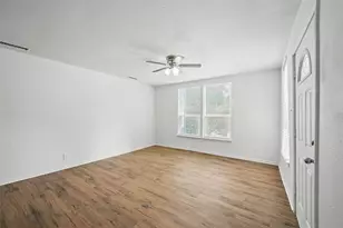 210 N 5th Ave, Denison, TX 75021 - Photo 4