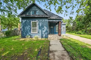 210 N 5th Ave, Denison, TX 75021 - Photo 1