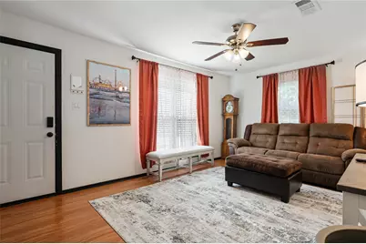 7018 Oleander Drive, Hitchcock, TX 77563 - Photo 4