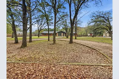206 Navajo Trail, Hamilton, TX 76531 - Photo 4