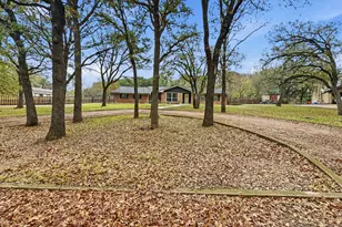 206 Navajo Trail, Hamilton, TX 76531 - Photo 4