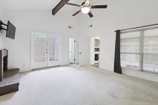9801 Smokefeather Ln, Dallas, TX 75243 - Photo 10