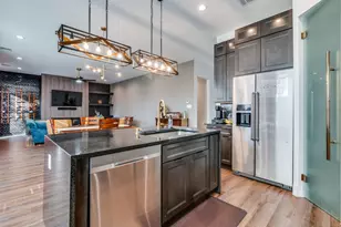 324 S Main St, Cedar Hill, TX 75104 - Photo 4