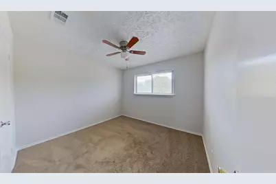 57 W Townhouse Lane #18, Grand Prairie, TX 75052 - Photo 16