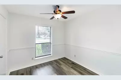 1905 Lansdown Court, Carrollton, TX 75010 - Photo 8