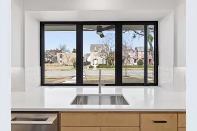 5141 Byers Avenue, Fort Worth, TX 76107 - Photo 8