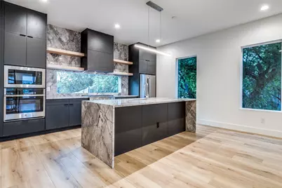 2315 Hawthorne Avenue, Dallas, TX 75219 - Photo 2