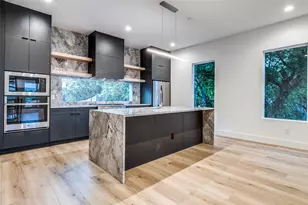 2315 Hawthorne Ave, Dallas, TX 75219 - Photo 2