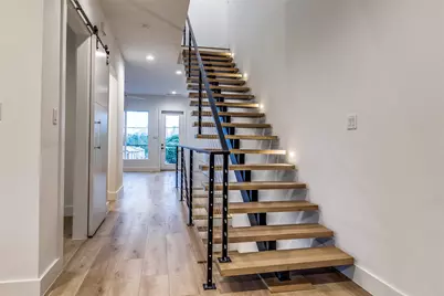 2315 Hawthorne Avenue, Dallas, TX 75219 - Photo 4