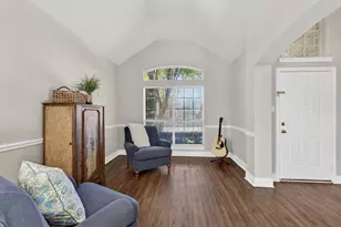 1137 Christopher Ln, Lewisville, TX 75077 - Photo 8